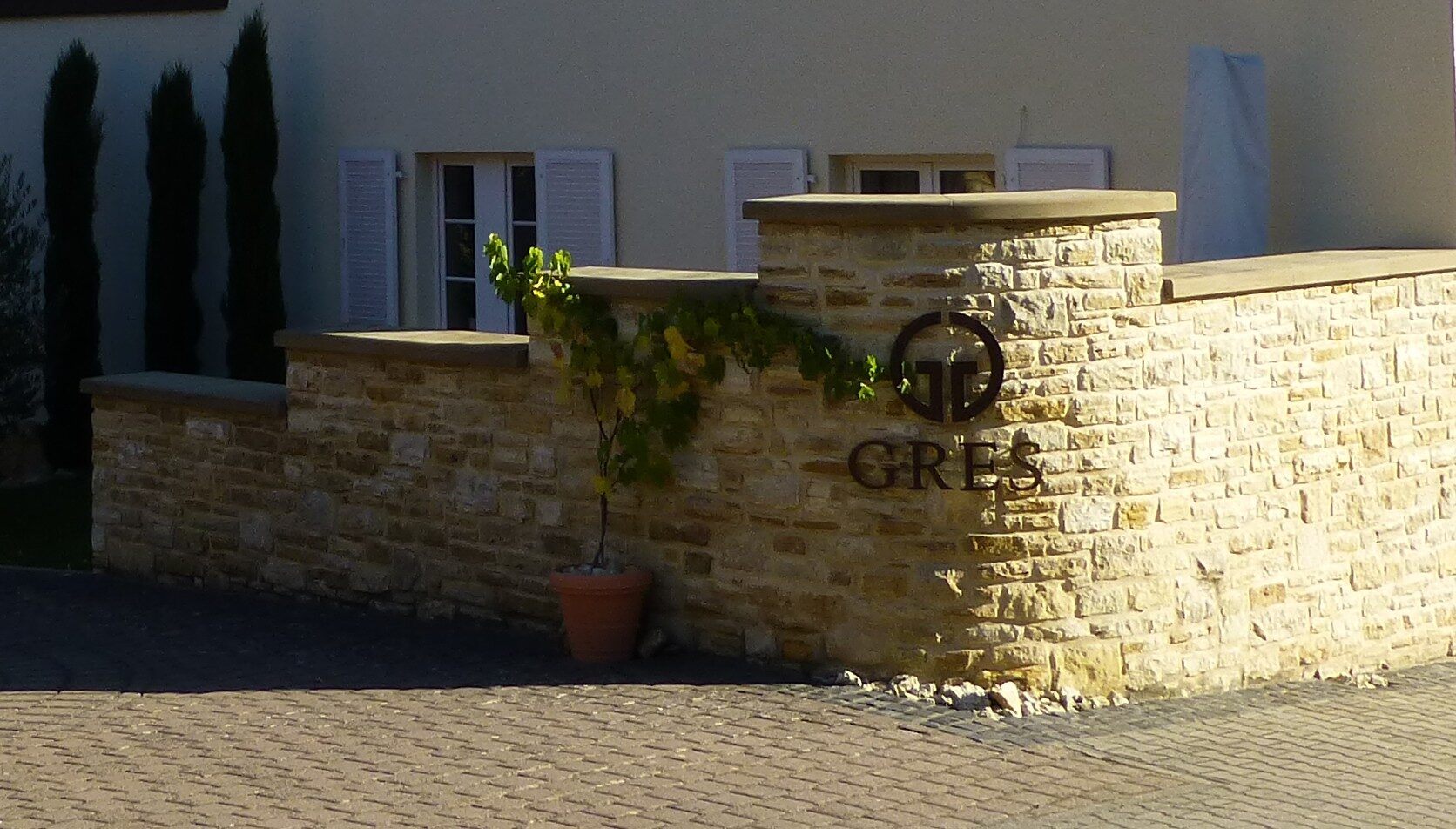 Natursteinmauer aus Bruchstein